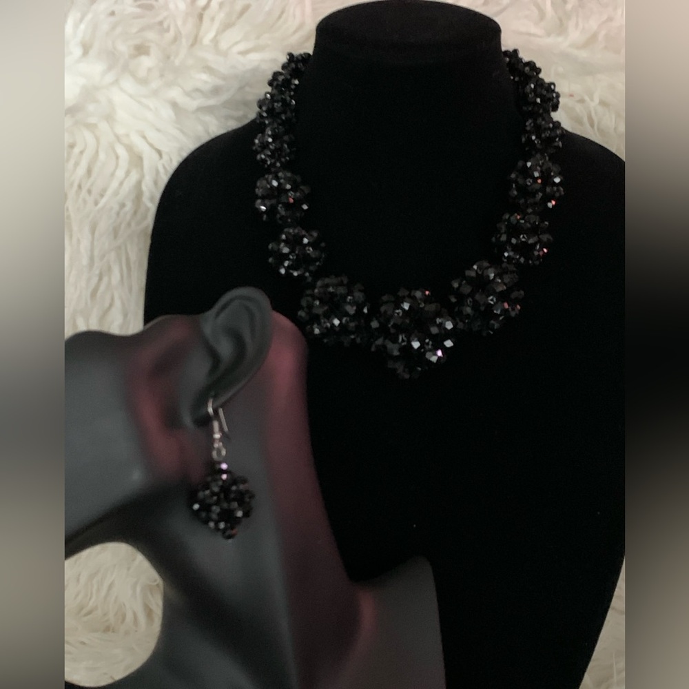 Chunky Ornate Beaded Cluster Statement Collar Bib Necklace & Earrings Set~ Black